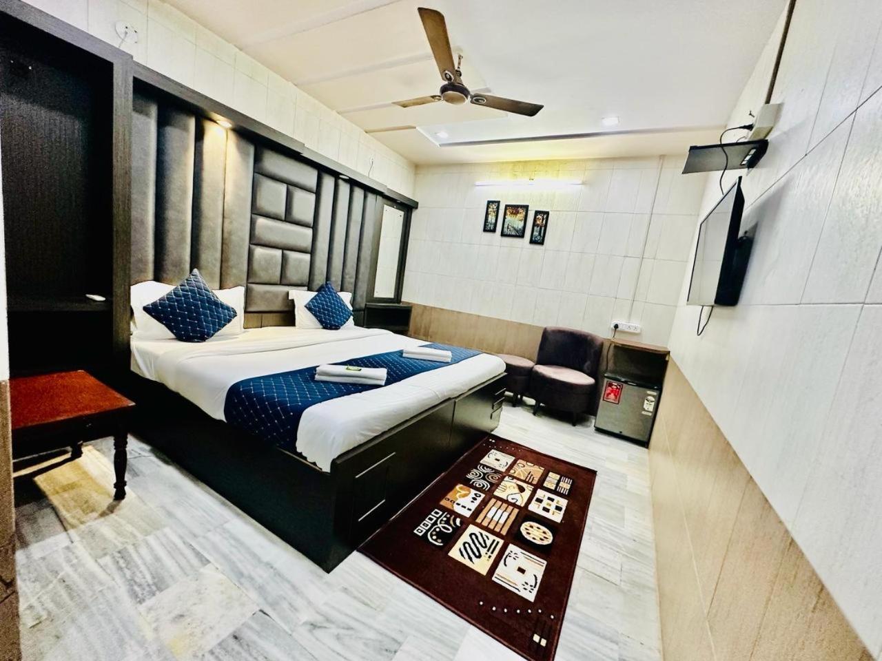 Hotel Sheela, 100M From Taj Mahal Agra  Zewnętrze zdjęcie