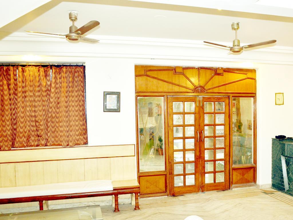 Hotel Sheela, 100M From Taj Mahal Agra  Zewnętrze zdjęcie