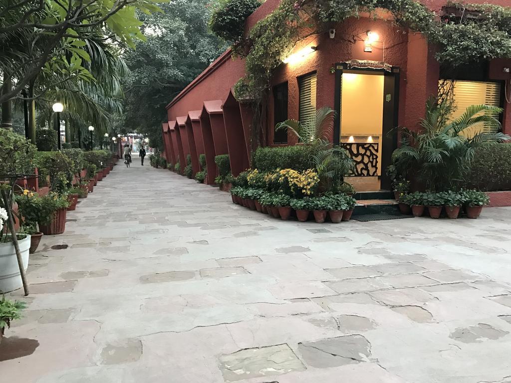 Hotel Sheela, 100M From Taj Mahal Agra  Zewnętrze zdjęcie