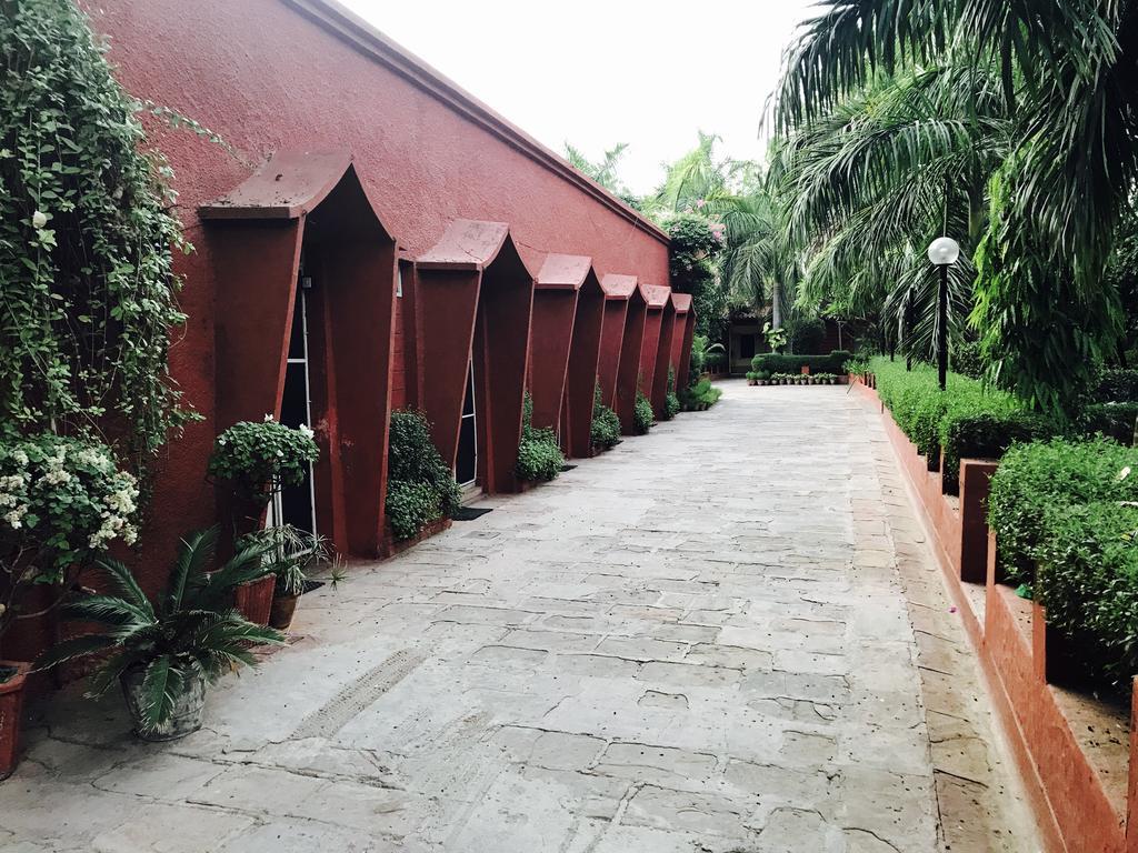 Hotel Sheela, 100M From Taj Mahal Agra  Zewnętrze zdjęcie