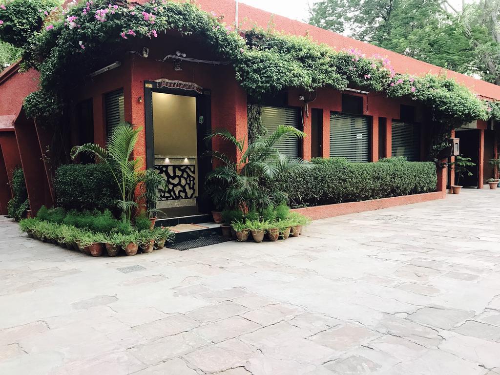 Hotel Sheela, 100M From Taj Mahal Agra  Zewnętrze zdjęcie