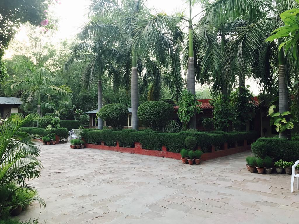 Hotel Sheela, 100M From Taj Mahal Agra  Zewnętrze zdjęcie